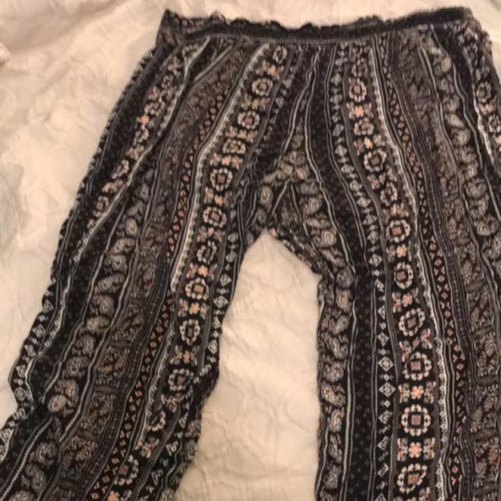 Elastic Waist Flare stretch pants